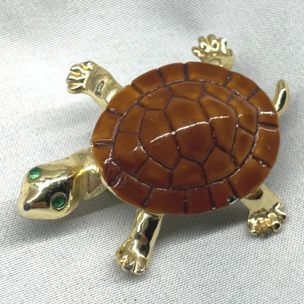Unbranded Turtle Brooch Unisex OS Brown Good Enamel Gold Tone Green Eye Pin